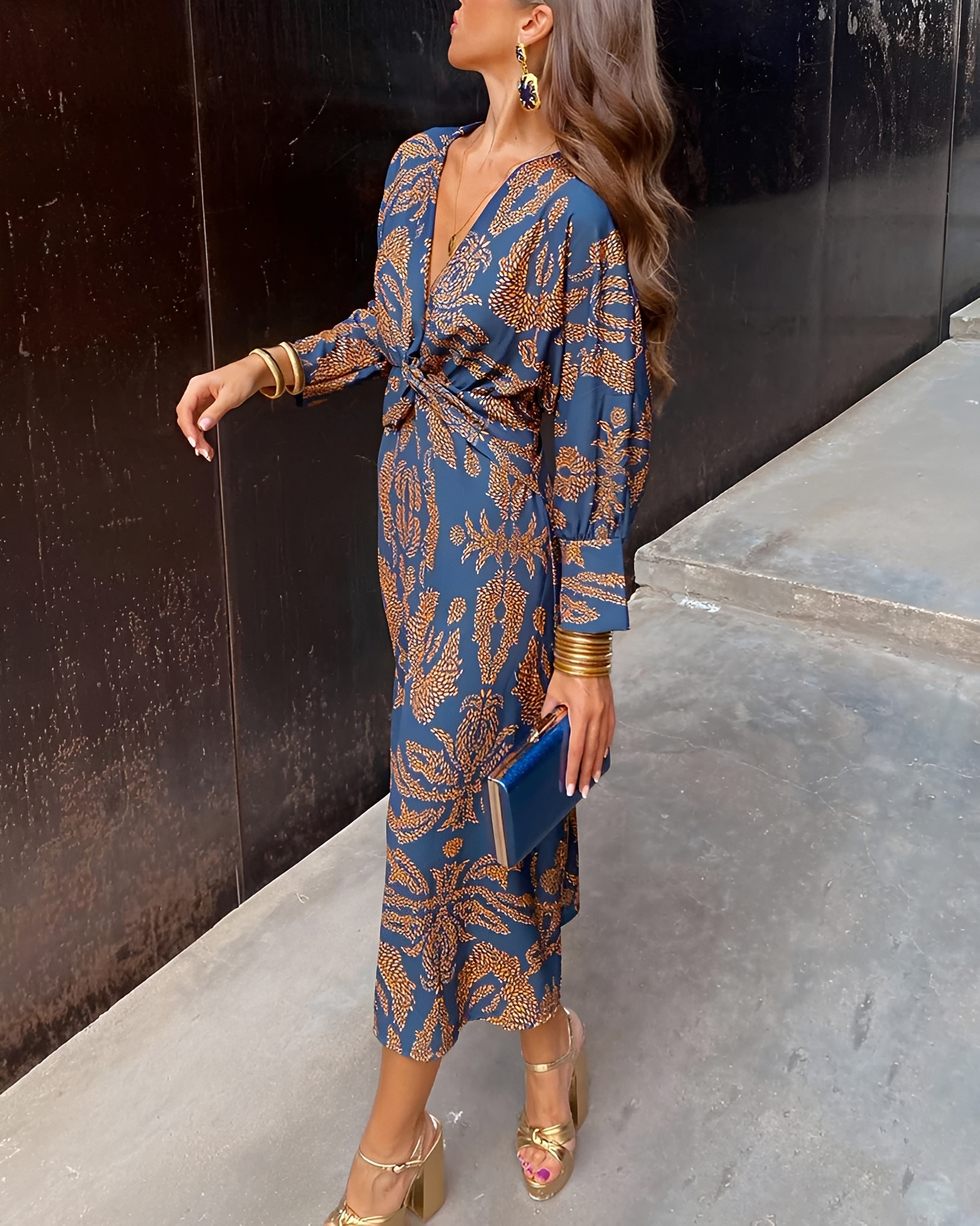 Alima - Vintage Kleid mit V-Ausschnitt
